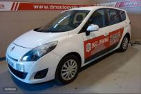 Renault Grand Scenic Dynamique 1.5dCi 105cv 5 plazas de 2010 con 466.620 Km por 2.990 EUR. en Valencia