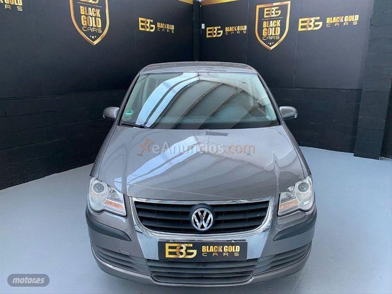 Volkswagen Touran 1.9 TDI 105cv Edition de 2008 con 233.000 Km por 6.490 EUR. en Madrid