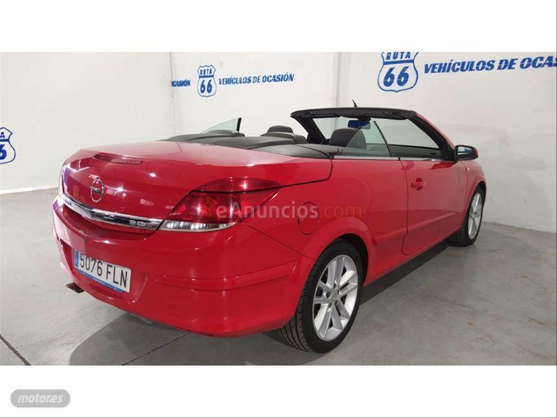 Opel Astra Twin Top 1.9 CDTi Cosmo de 2007 con 169.000 Km por 5.500 EUR. en Madrid