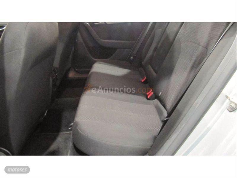 Volkswagen Passat Variant 1.6 TDI 105cv Edition BMot Tech de 2014 con 179.000 Km por 9.500 EUR. en Madrid