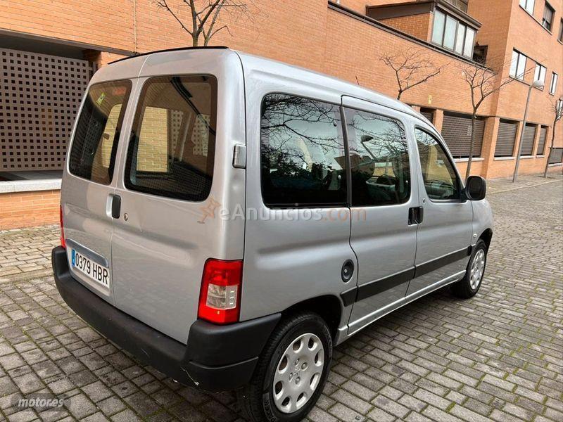 Peugeot Partner Tepee Active 1.6 HDi 92cv de 2011 con 202.000 Km por 4.999 EUR. en Madrid