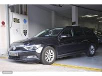 Volkswagen Passat Variant 1.6 TDI 120cv Advance BMT de 2014 con 218.900 Km por 10.499 EUR. en Cantabria