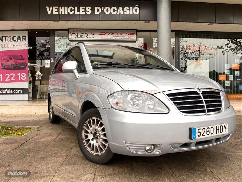 Ssangyong Rodius 270Xdi Premium de 2011 con 142.000 Km por 9.990 EUR. en Barcelona