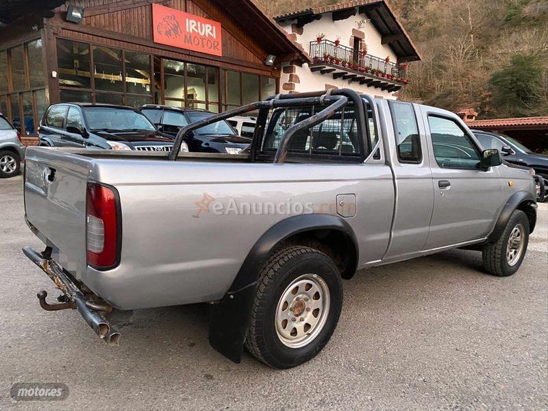 Nissan Pick up 2.5 TD KINGCAB de 2000 con 190.000 Km por 8.900 EUR. en Navarra