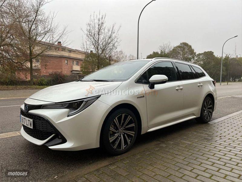 Toyota Corolla 2.0 180H STYLE ECVT TOURING SPORT de 2021 con 1.999 Km por 25.990 EUR. en Barcelona