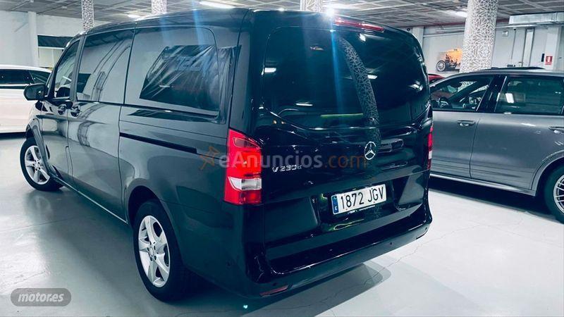 Mercedes Clase V 250 Bluetec Avantgarde Largo de 2015 con 160.000 Km por 36.000 EUR. en Madrid