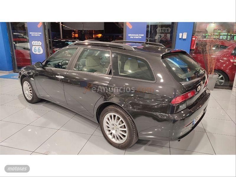 Alfa Romeo 156 1.9 JTD Impression Sportwagon de 2004 con 209.000 Km por 3.500 EUR. en Madrid