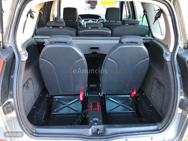 Renault Grand Scenic Dynamique 7 plazas 1.9dCi EU4 de 2007 con 300.000 Km por 3.000 EUR. en Valladolid