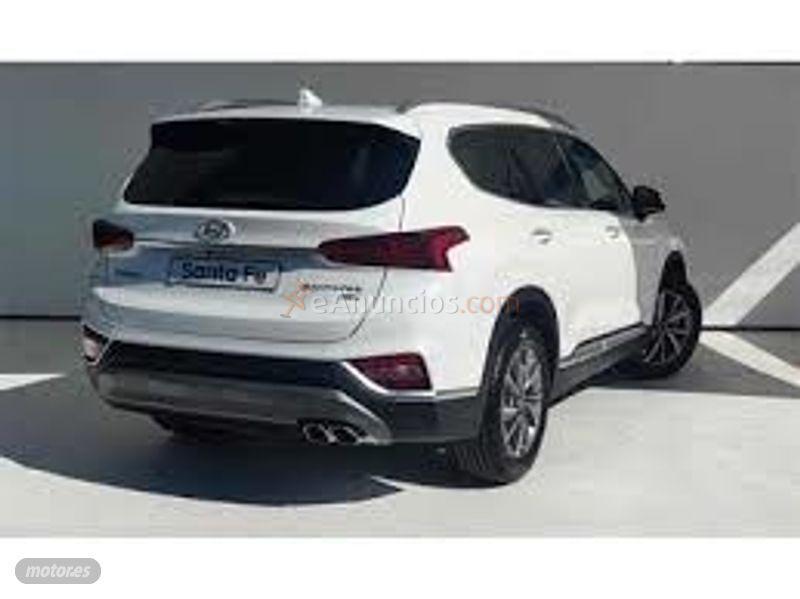 Hyundai Santa Fe Santa Fe 2.2CRDi Style 7pl 4WD 8DCT de 2021 con 12 Km por 44.777 EUR. en Madrid