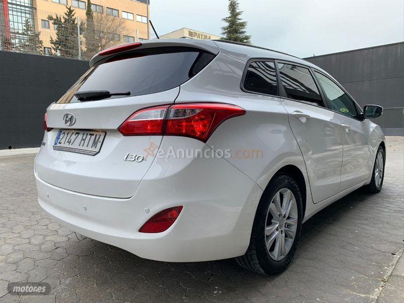 Hyundai i30 CW 1.6 CRDi 110cv Go de 2014 con 60.000 Km por 9.495 EUR. en Madrid