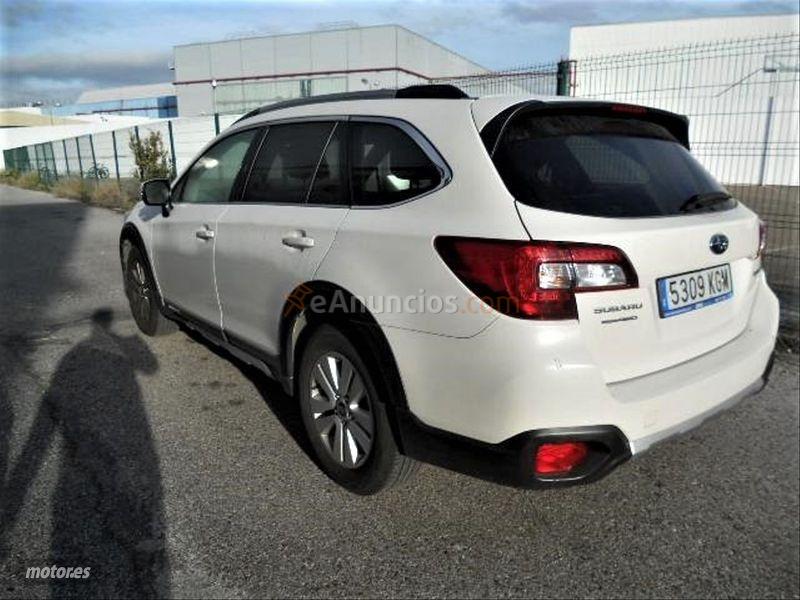 Subaru Outback 2.5i Executive Plus CVT Lineartronic AWD de 2018 con 49.000 Km por 26.990 EUR. en Madrid