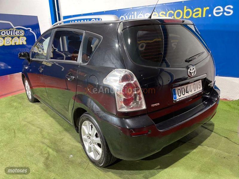 Toyota Corolla Verso 2.2 D4D 136cv Sol de 2006 con 263.911 Km por 3.500 EUR. en Madrid