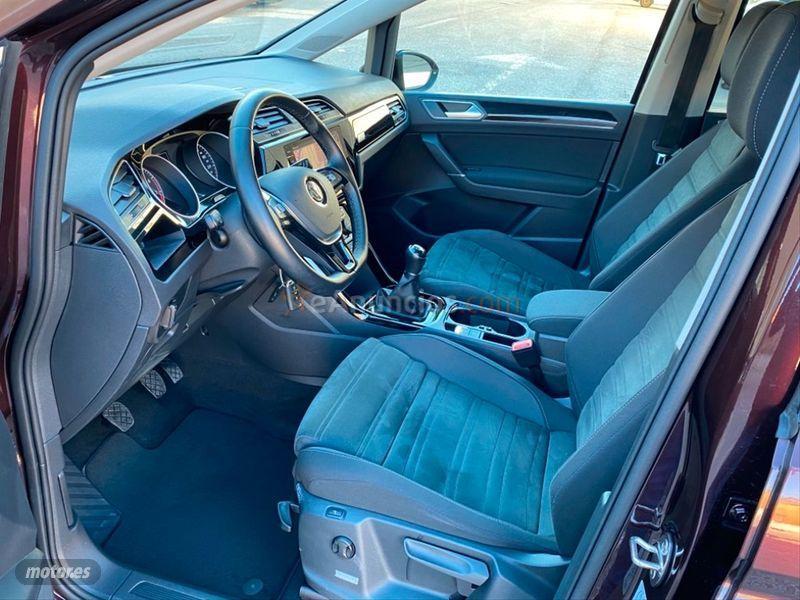 Volkswagen Touran Sport 1.4 TSI 110kW 150CV de 2018 con 48.290 Km por 21.900 EUR. en Madrid
