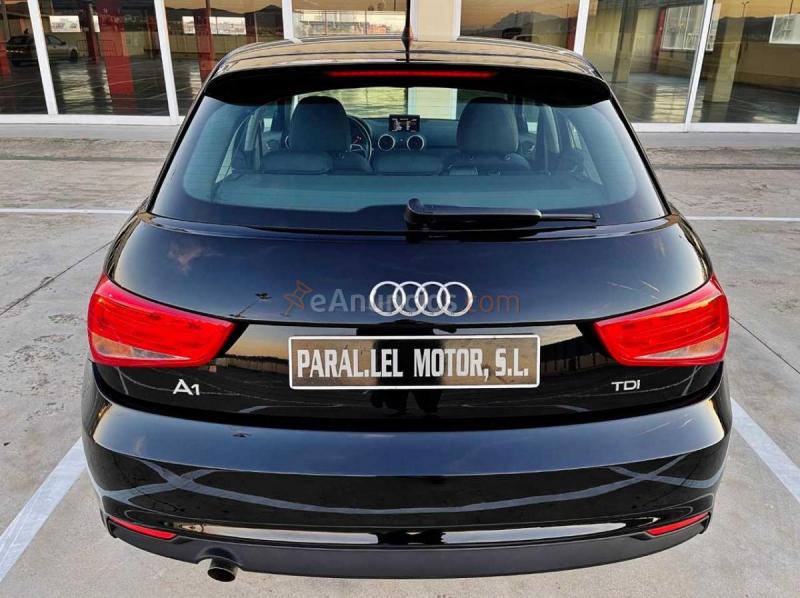 Audi A1  Sportback 1.4 TDi 90cv 5 PUERTAS  5 PLAZAS 