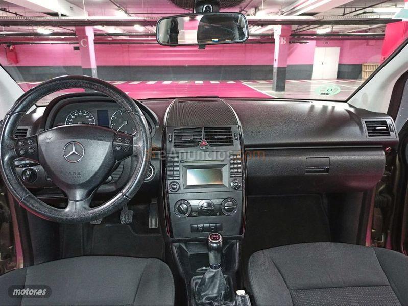 Mercedes Clase A A 160 de 2010 con 189.000 Km por 5.490 EUR. en Madrid