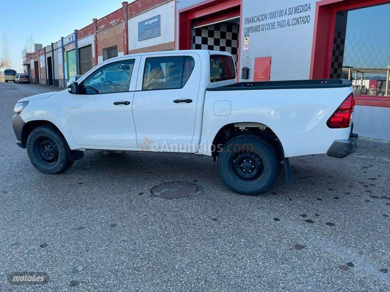 Toyota Hilux 2.4 D4D Cabina Doble GX de 2018 con 179.200 Km por 20.990 EUR. en Ciudad Real