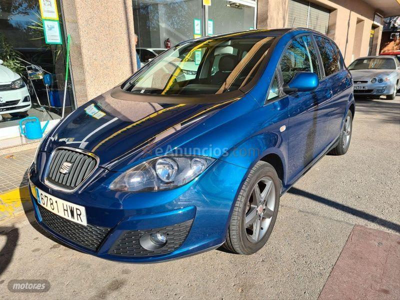 Seat Altea 1.6 TDI 105cv SS ITech EEcomotive de 2014 con 121.000 Km por 9.800 EUR. en Barcelona