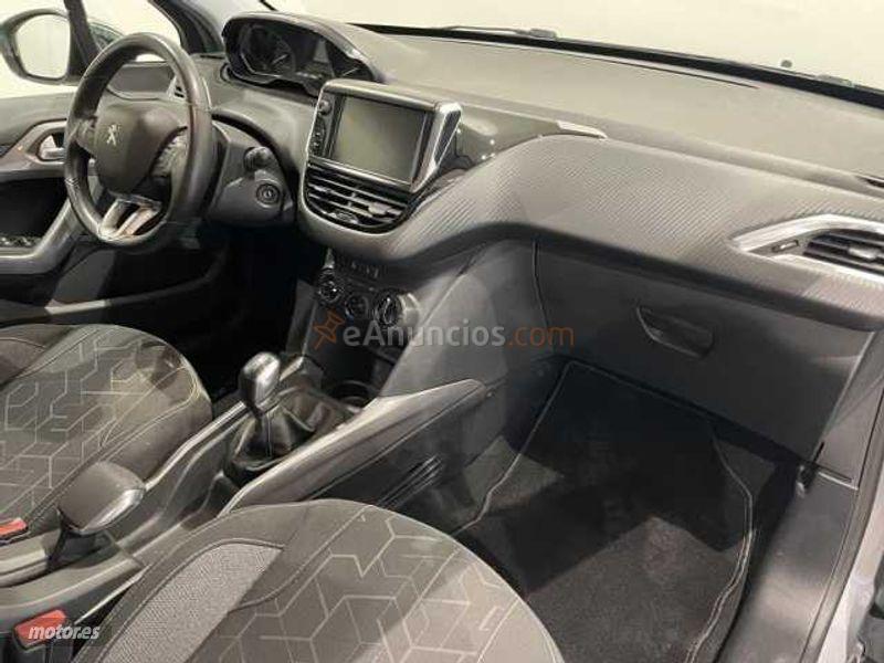 Peugeot 2008 1.2 PureTech S&S Style 110 de 2017 con 79.000 Km por 12.500 EUR. en Barcelona