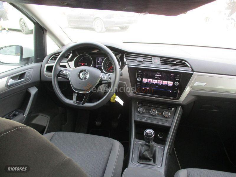 Volkswagen Touran Business 1.6 TDI 85kW 115CV de 2018 con 59.999 Km por 21.900 EUR. en Malaga