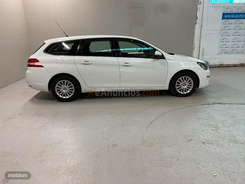 Peugeot 308 Nuevo 308 SW Business Line 1.6 eHDI 115 de 2015 con 178.000 Km por 9.500 EUR. en La Coruna