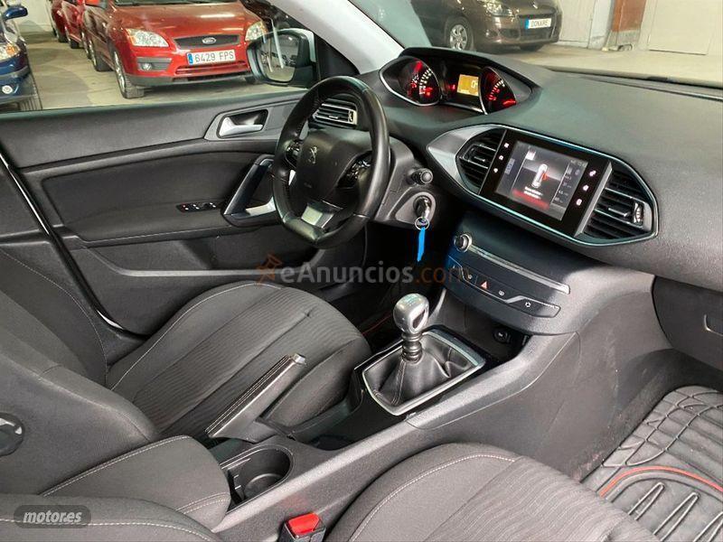 Peugeot 308 Nuevo 308 SW Business Line 1.6 eHDI 115 de 2015 con 178.000 Km por 9.500 EUR. en La Coruna