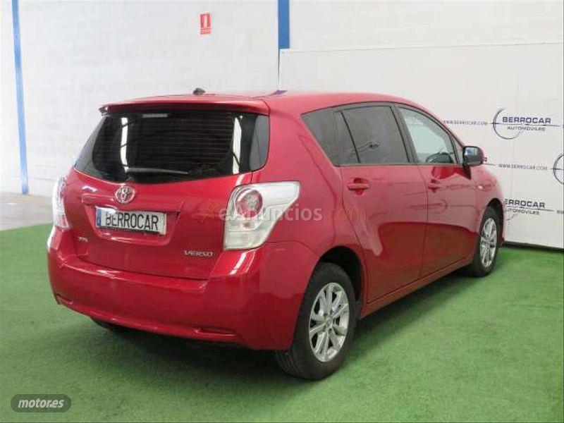 Toyota Verso 2.0 D4D Active 5pl. de 2011 con 220.000 Km por 7.890 EUR. en Sevilla