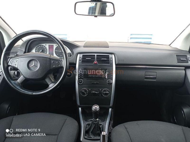 Mercedes Clase B B 200 CDI de 2005 con 235.000 Km por 5.200 EUR. en Madrid