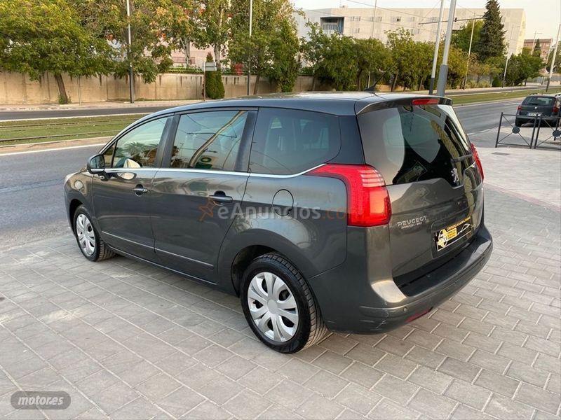 Peugeot 5008 Premium 1.6 HDI 110 FAP de 2010 con 285.000 Km por 3.990 EUR. en Jaen