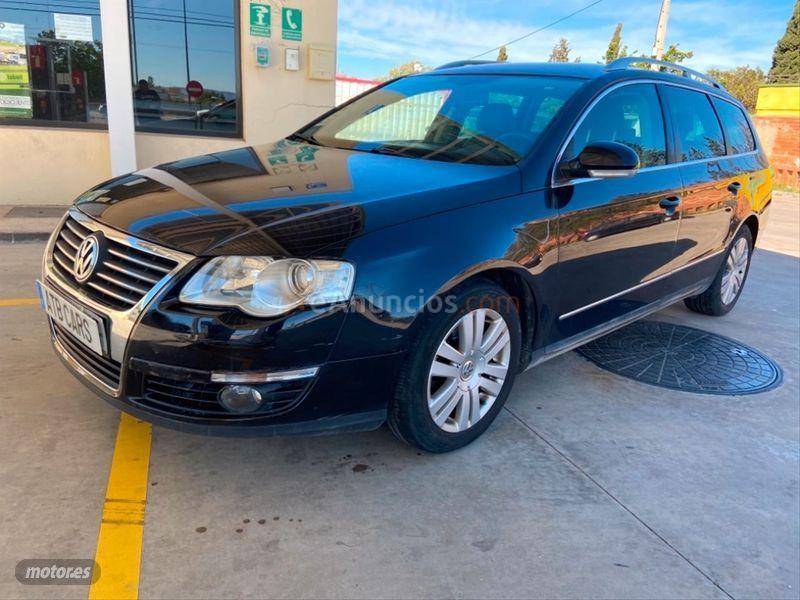 Volkswagen Passat Variant 2.0 FSI Advance 4 Motion de 2007 con 277.000 Km por 3.899 EUR. en Zaragoza