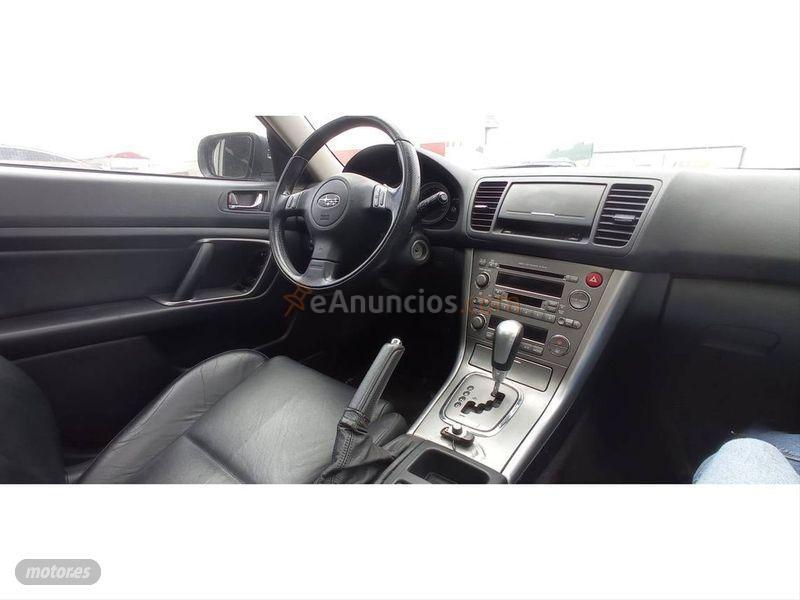 Subaru Outback 3.0R de 2007 con 259.000 Km por 5.550 EUR. en Salamanca