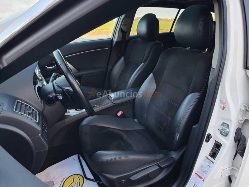 Toyota Avensis 150 Executive MultiDrive Cross Sport 