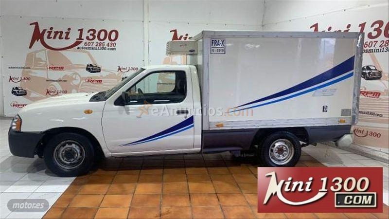 Nissan Pick up 4X4 Navara de 2004 con 270.000 Km por 4.950 EUR. en Malaga