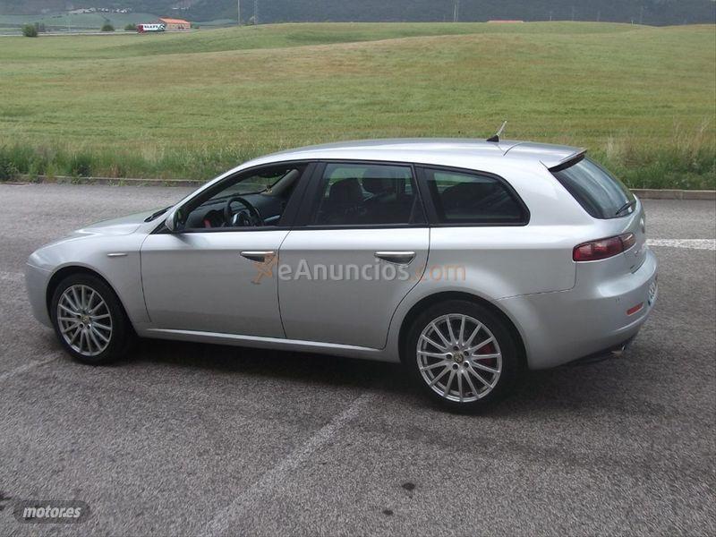Alfa Romeo 159 2.4 JTD QTronic Selective Sportwagon de 2006 con 310.000 Km por 3.300 EUR. en Navarra