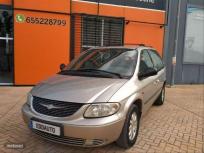Chrysler Voyager LX 2.5 CRD de 2005 con 242.000 Km por 2.950 EUR. en Granada