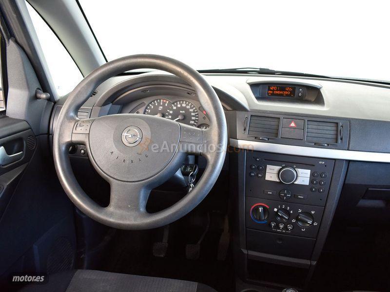Opel Meriva Essentia 1.7 DTI de 2005 con 175.491 Km por 3.690 EUR. en Sevilla