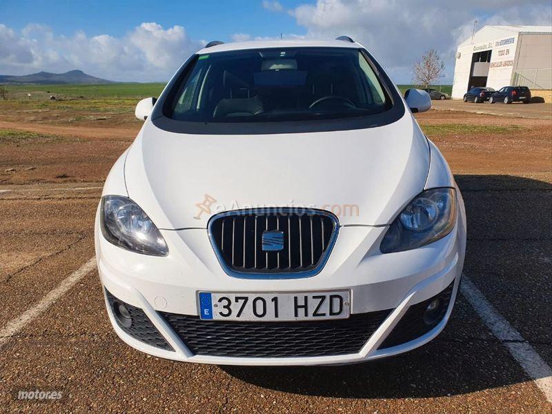 Seat Altea 1.6 TDI 105cv SS ITech EEcomotive de 2014 con 157.000 Km por 7.500 EUR. en Badajoz