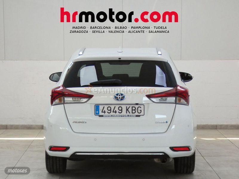 Toyota Auris 1.8 140H Advance Touring Sports de 2018 con 207.685 Km por 13.910 EUR. en Alicante