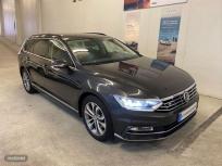 Volkswagen Passat RLine Exclus 2.0 TDI 110kW DSG Variant de 2018 con 27.000 Km por 26.500 EUR. en Madrid