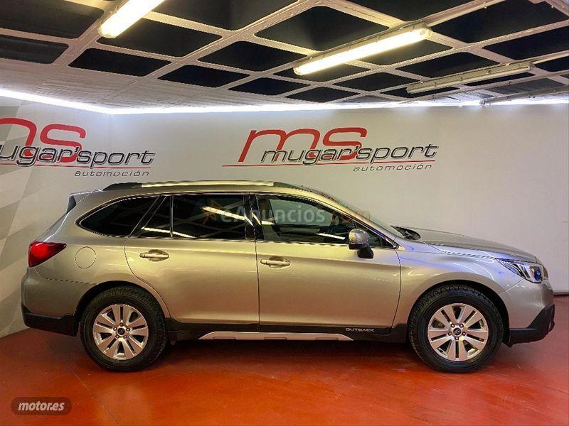 Subaru Outback 2.0 TD Executive CVT Lineartronic AWD de 2016 con 175.000 Km por 14.900 EUR. en Madrid