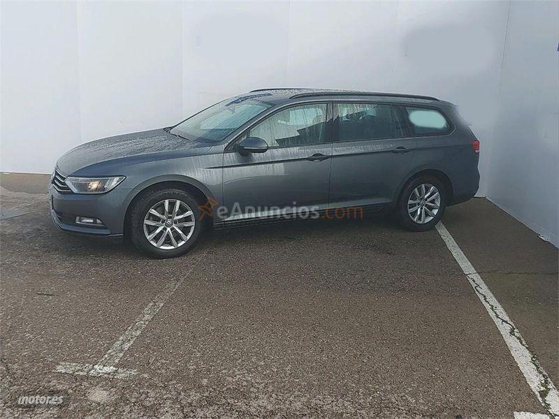 Volkswagen Passat Variant Edition 2.0 TDI 110kW150CV BMT de 2016 con 140.822 Km por 13.900 EUR. en Sevilla