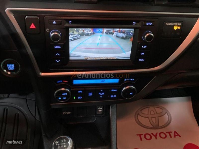 Toyota Auris 120D Advance Touring Sports de 2014 con 231.000 Km por 8.800 EUR. en Huelva
