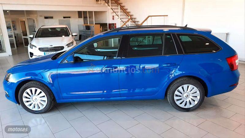 Skoda Octavia Combi 1.6 TDI CR 85KW 115CV Ambition de 2019 con 48.440 Km por 17.400 EUR. en Palencia