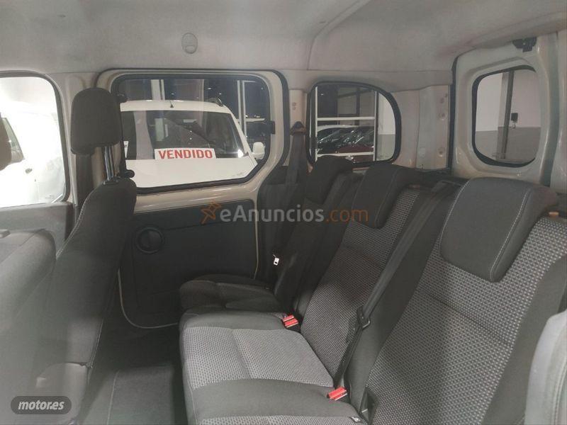 Mercedes Citan 109 CDI Tourer Select Largo de 2016 con 180.000 Km por 8.900 EUR. en Lugo