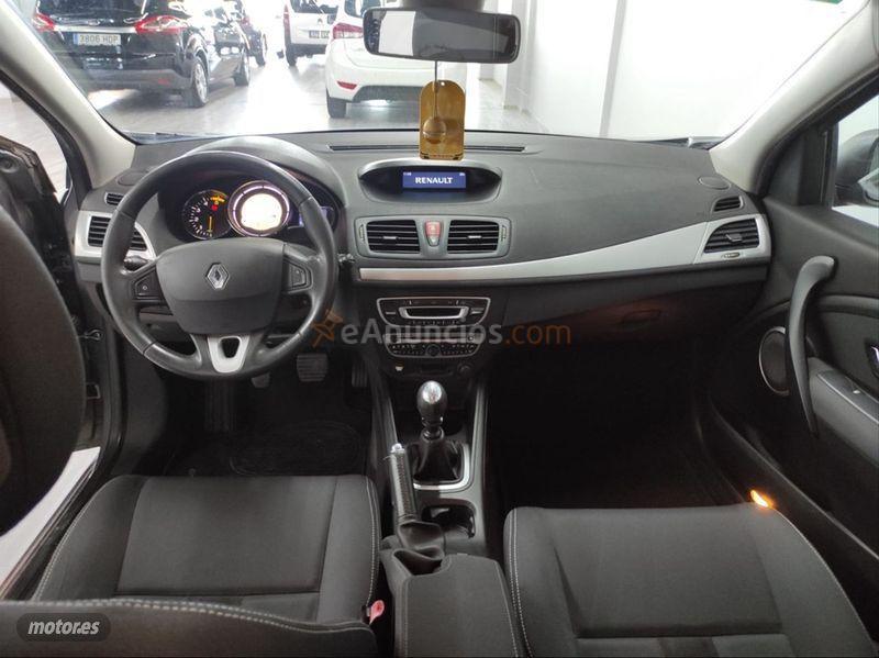 Renault Megane Sport Tourer Dynamique 1.9dCi 130cv de 2010 con 230.000 Km por 3.990 EUR. en Lleida