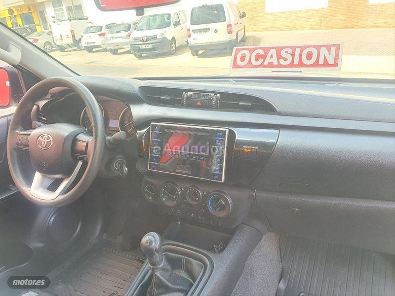 Toyota Hilux 2.4 D4D Cabina Extra GX de 2018 con 30.284 Km por 29.500 EUR. en Malaga