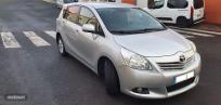 Toyota Verso 2.0 D4D Live 5pl. de 2010 con 290.000 Km por 6.350 EUR. en La Coruna