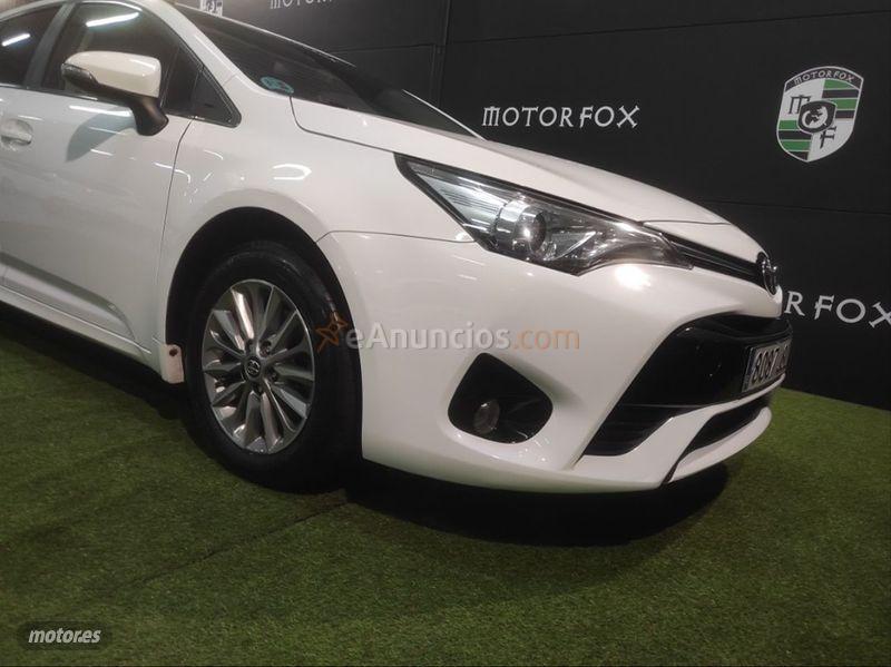 Toyota Avensis 1.6 115D ADVANCE TS de 2016 con 199.000 Km por 9.500 EUR. en Asturias