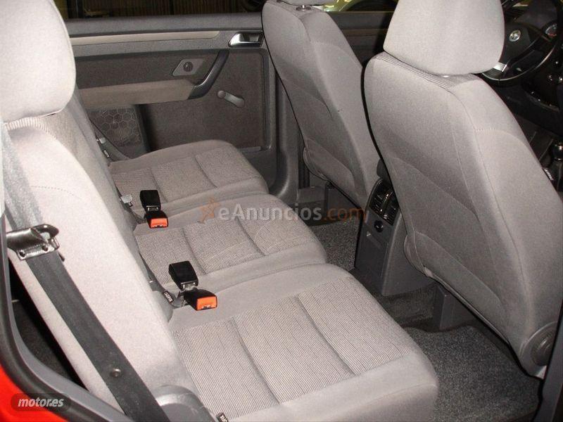 Volkswagen Touran 1.9 TDI 105cv Advance de 2010 con 243.000 Km por 7.150 EUR. en La Rioja