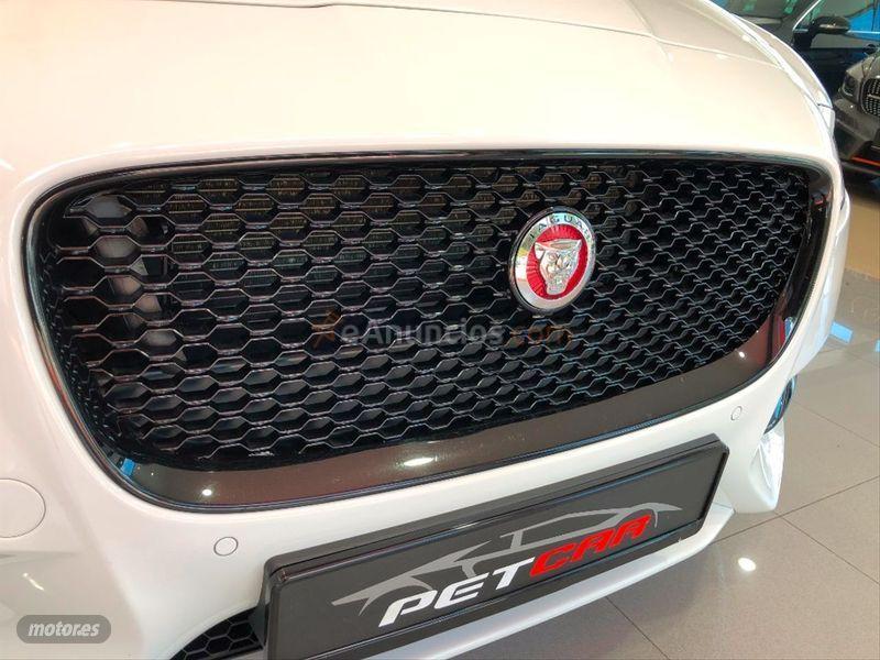 Jaguar XF 2.0D 132kW RSport Auto Sportbrake de 2017 con 70.000 Km por 31.990 EUR. en Pontevedra