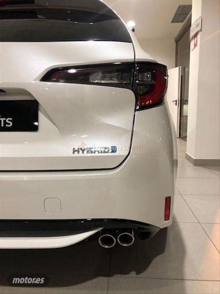 Toyota Corolla 2.0 180H STYLE ECVT TOURING SPORT de 2021 con 1 Km por 27.900 EUR. en Barcelona